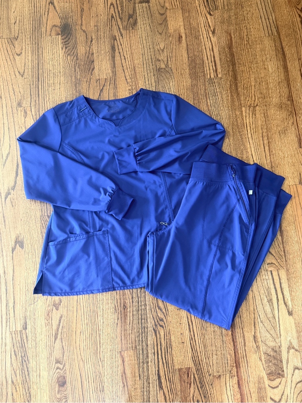 Cherokee Infinity Navy Blue Scrub Set - Top XL Tall / Pants L Tall
